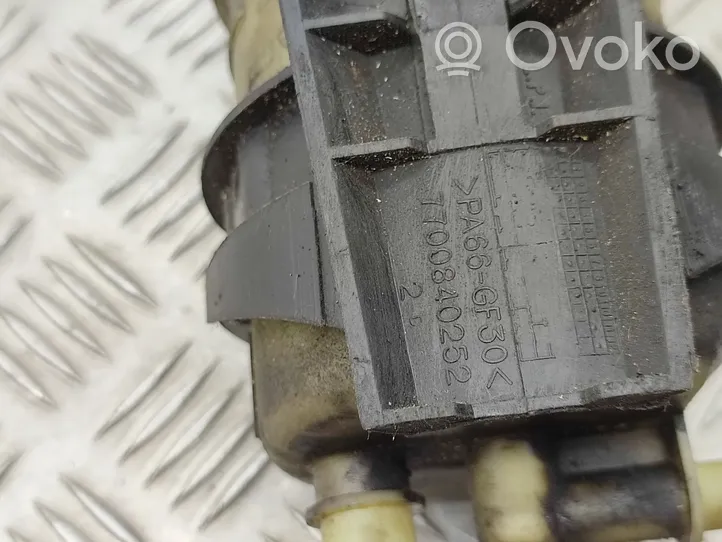 Opel Vivaro Réservoir de liquide de direction assistée 7700782884