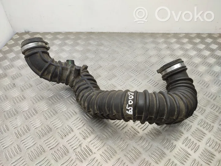 Opel Vivaro Tube d'admission de tuyau de refroidisseur intermédiaire 8200607746