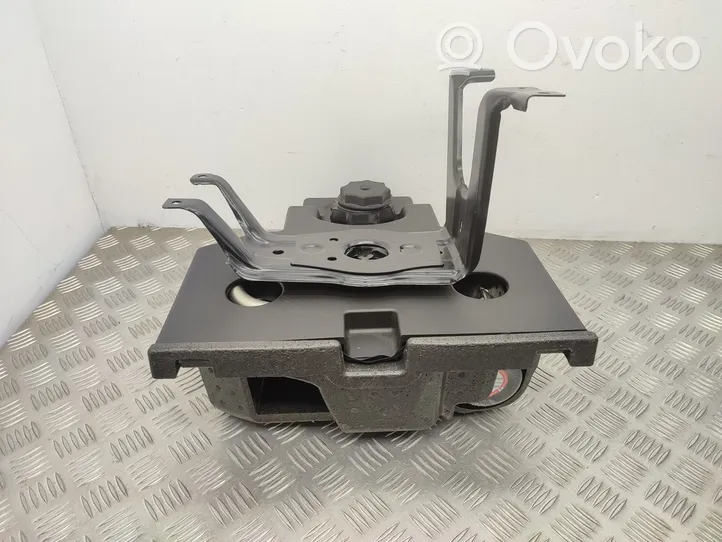 Audi A4 S4 B9 Supporto di montaggio ruota di scorta 8W0802715C