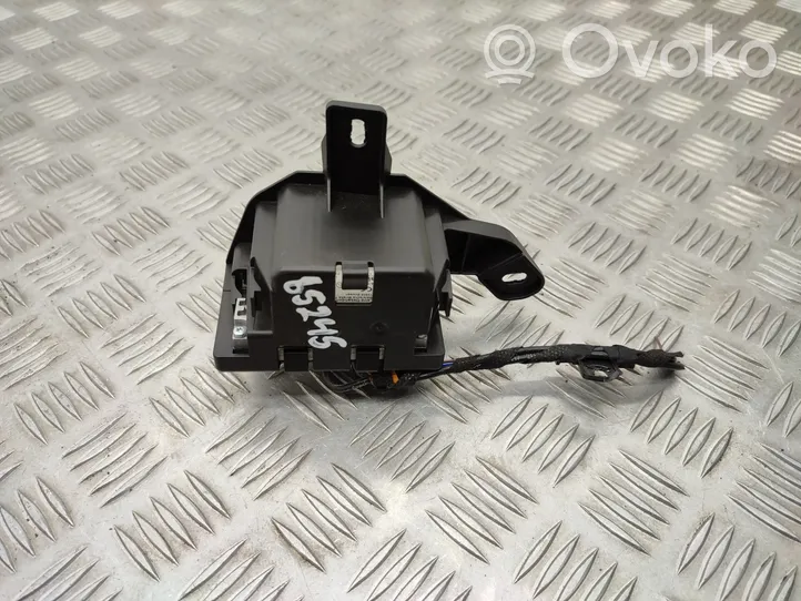 Audi A4 S4 B9 Amplificateur d'antenne 4N0035456