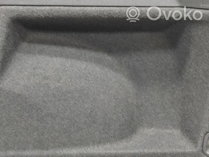 Audi Q2 - Rivestimento pannello inferiore del bagagliaio/baule 81A863880