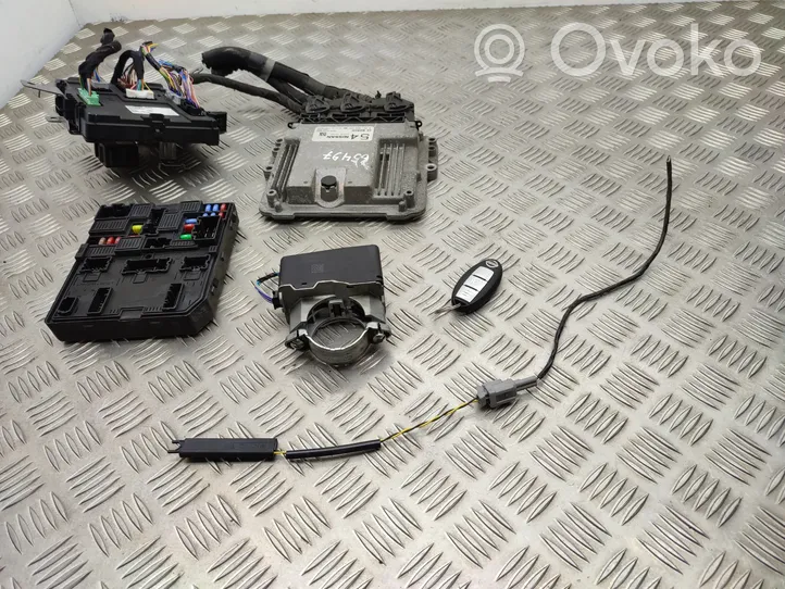 Nissan Qashqai Kit centralina motore ECU e serratura 23710HX49C