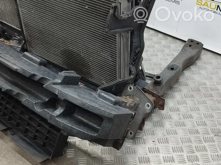 Nissan Qashqai Jäähdyttimen kehyksen suojapaneeli 214814EB0A