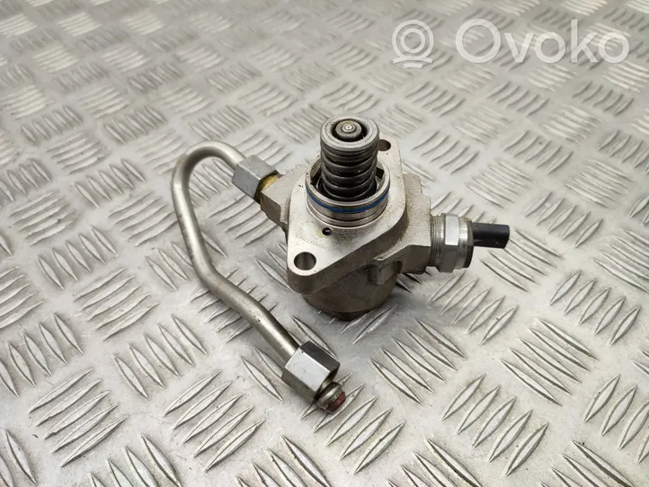 Volkswagen Golf VII Pompa wtryskowa wysokiego ciśnienia 04E127026BB