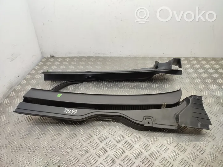 Volkswagen Golf Sportsvan Wiper trim 517319403C