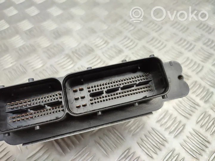 Volkswagen Golf Sportsvan Juego de cerradura y set ECU del motor 5Q0937086BG