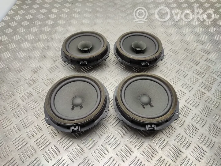 Ford Focus Kit sistema audio AA6T18808CA