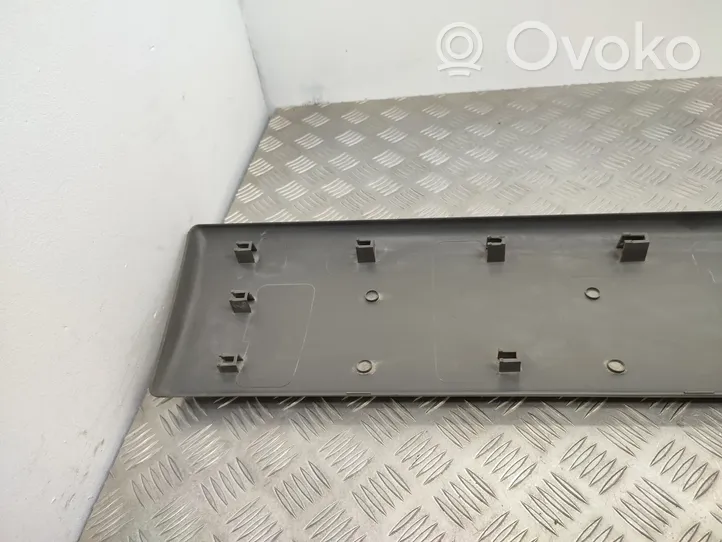 Opel Vivaro Listwa drzwi bocznych / przesuwanych 8200036093