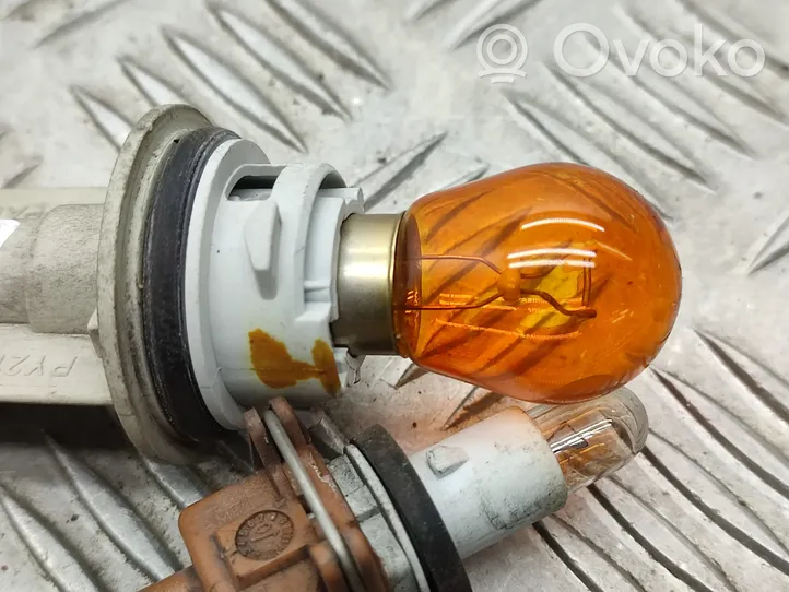 Opel Vivaro Żarówka do lampy przedniej 89391694