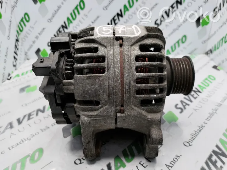 Volkswagen Golf IV Generatore/alternatore 