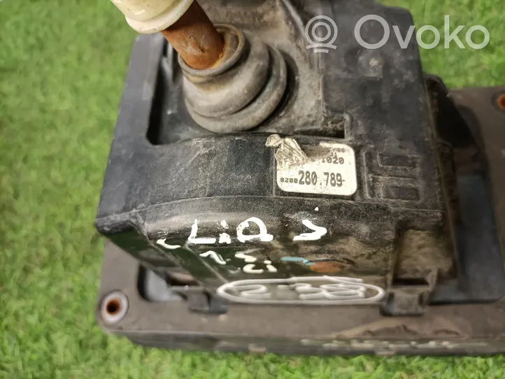 Renault Clio III Palanca/selector de cambios 