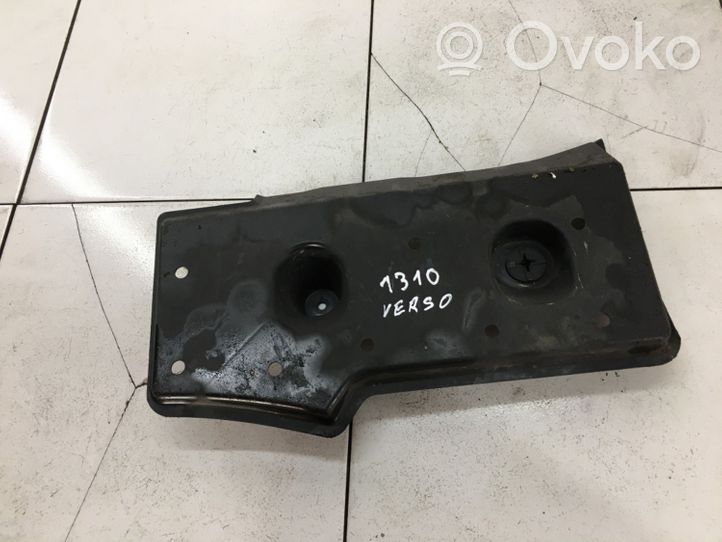 Toyota Verso Couvre soubassement arrière 581680F010