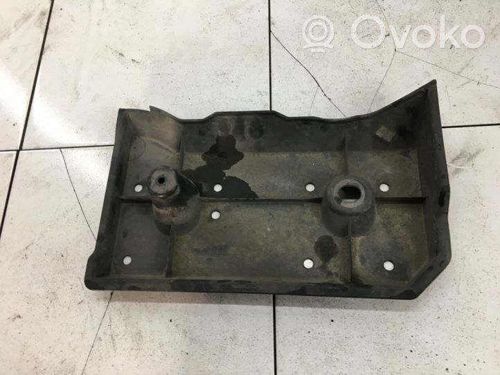 Toyota Verso Osłona tylna podwozia 581670F010