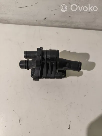 Ford Focus C-MAX Boîtier de thermostat / thermostat 9647767180