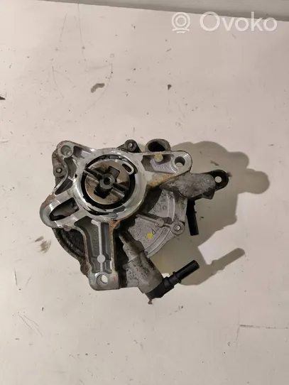 Ford Kuga I Pompe à vide 9673836180