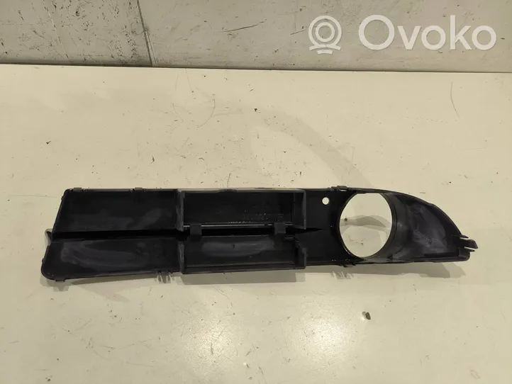 BMW 5 E60 E61 Pretmiglas luktura dekoratīvais režģis 7060970