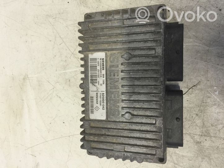 Renault Clio II Module de contrôle de boîte de vitesses ECU 7700110261