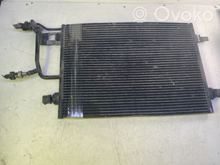 Volkswagen PASSAT B5 Radiador de refrigeración del A/C (condensador) 8D0260401