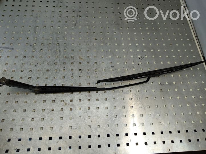 Ford Focus Windshield/front glass wiper blade 4480