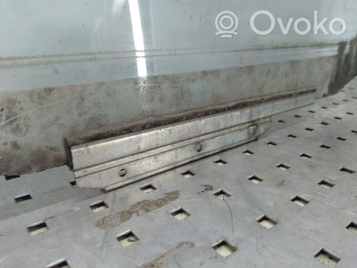 Toyota Yaris Verso Pagrindinis galinių durų stiklas 43R005834