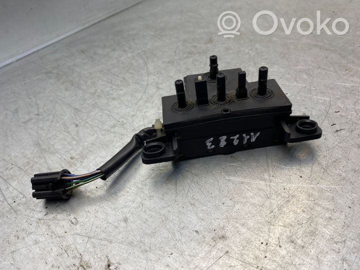 Saab 9-5 Module de commande de siège 8961Y00