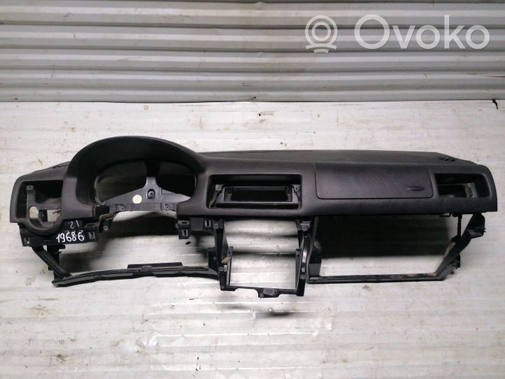 Volkswagen Golf IV Dashboard 1J1857003B