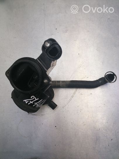 Volkswagen Golf V Separatore dello sfiato dell’olio 03610346AH