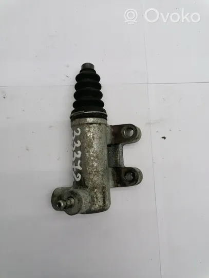 Lancia Lybra Główny cylinder sprzęgła 390135