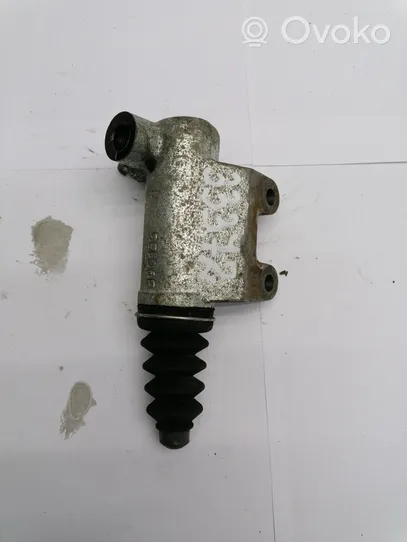 Lancia Lybra Główny cylinder sprzęgła 390135