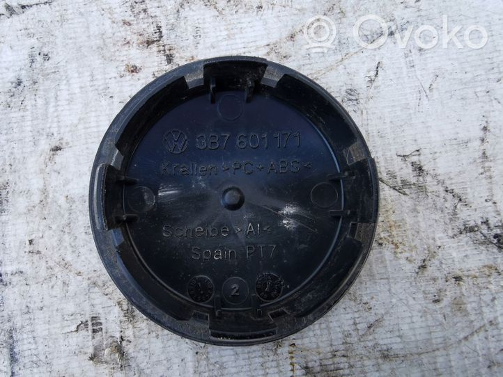 Volkswagen Golf VI Original wheel cap 3B7601171