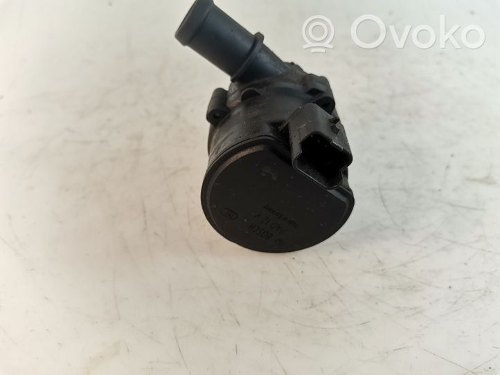 Opel Vivaro Water pump 0392023219