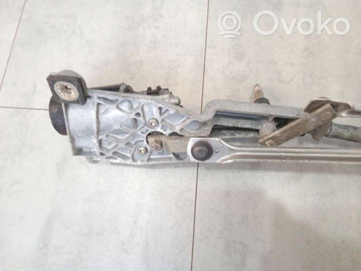 Ford Focus Mechanizm i silniczek wycieraczek szyby przedniej / czołowej XS4117508BB