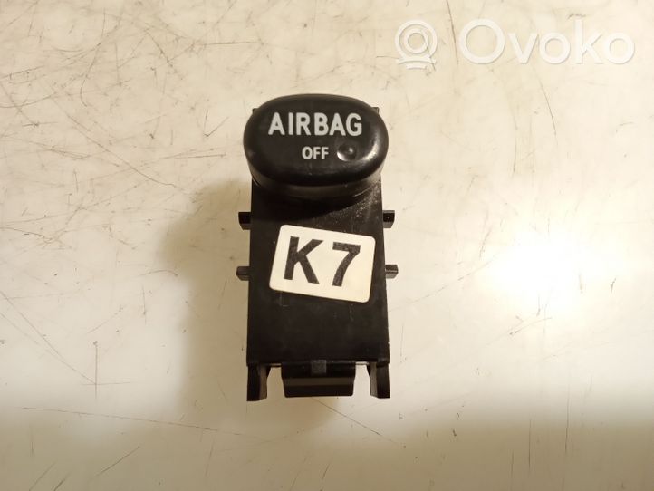 Mercedes-Benz CLK A208 C208 Interrupteur commutateur airbag passager 2088201001