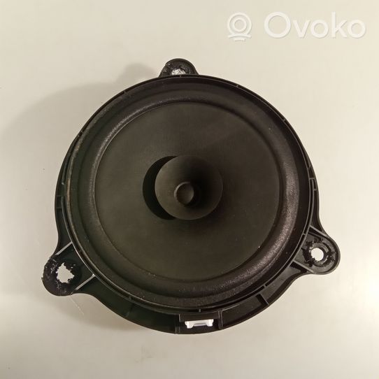 Opel Vivaro Haut-parleur de porte avant 577449