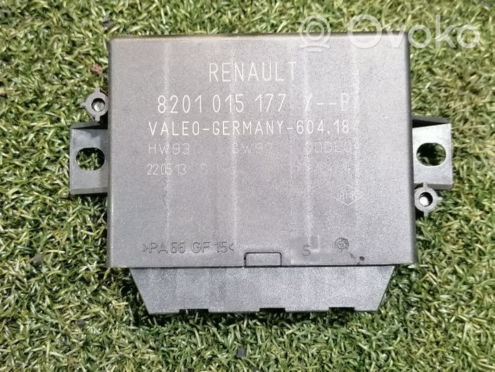 Renault Master III Unité de commande, module PDC aide au stationnement 8201015177