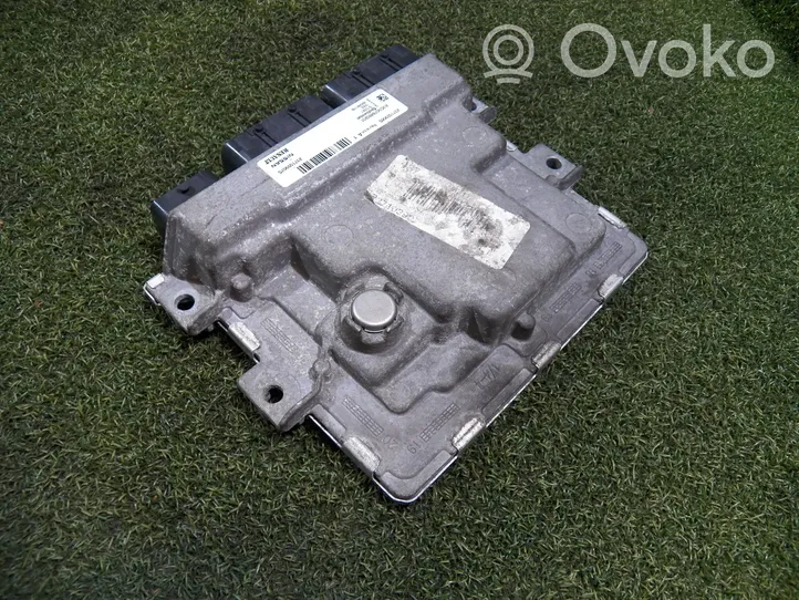 Opel Movano B Calculateur moteur ECU 237103906S