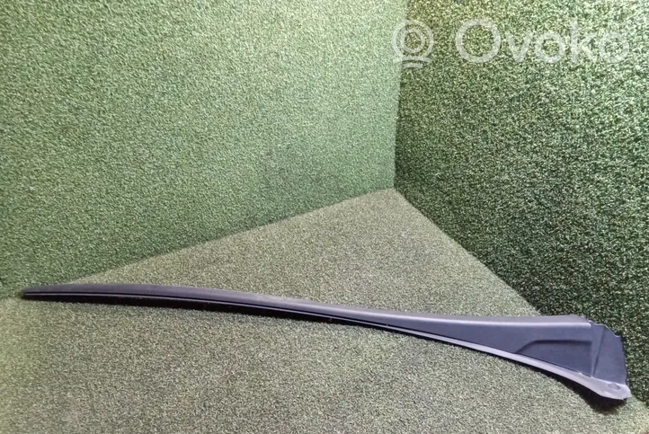 Opel Vivaro Windshield trim 727618104R