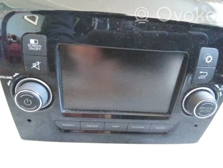 Citroen Jumper Panel / Radioodtwarzacz CD/DVD/GPS E810R048119