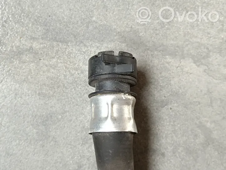 Opel Vivaro Engine coolant pipe/hose 110607802R