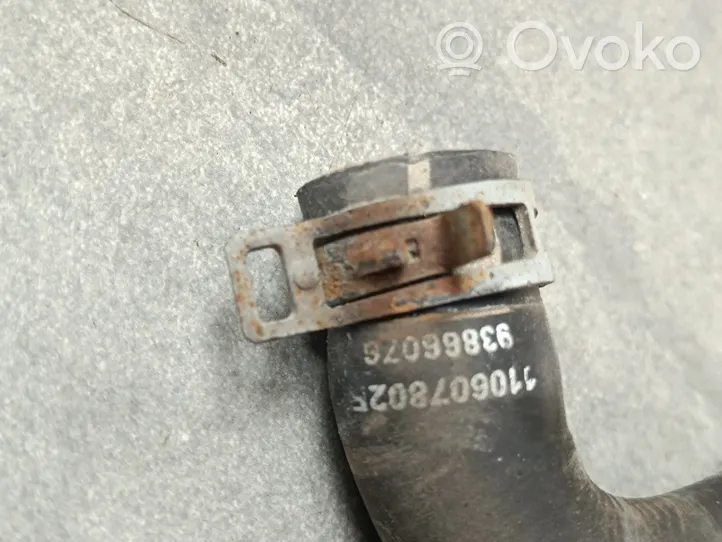 Opel Vivaro Przewód / Wąż chłodnicy 110607802R