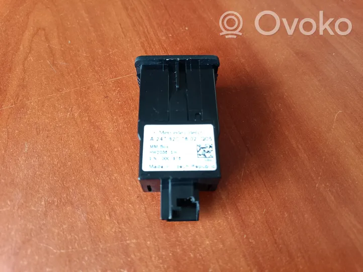 Mercedes-Benz Citan II USB-pistokeliitin A2478207802