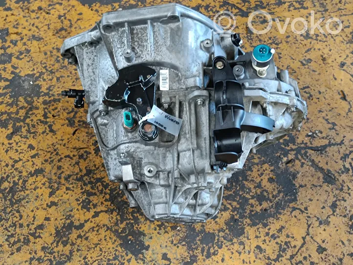 Opel Vivaro Manual 6 speed gearbox PF6043