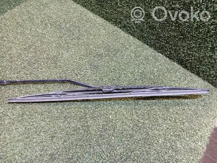 Renault Kangoo II Front wiper blade arm 8200409699