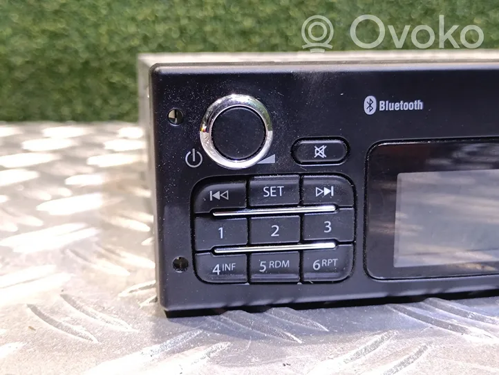 Mercedes-Benz Citan W415 Radio/CD/DVD/GPS-pääyksikkö 281154063R