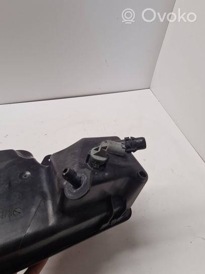 BMW X3 E83 Vase d'expansion / réservoir de liquide de refroidissement 7800293