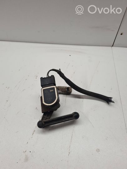 BMW 7 E65 E66 Augstuma sensors (priekšējo lukturu) 6763736