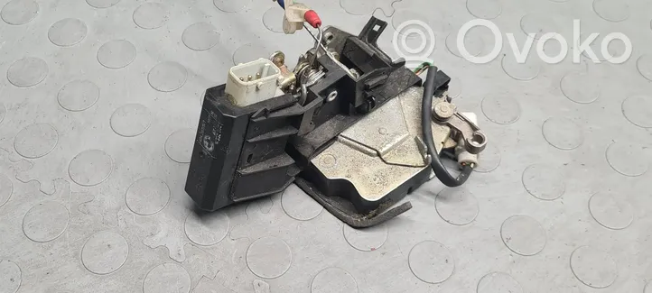 BMW 7 E38 Rear door lock 8352165