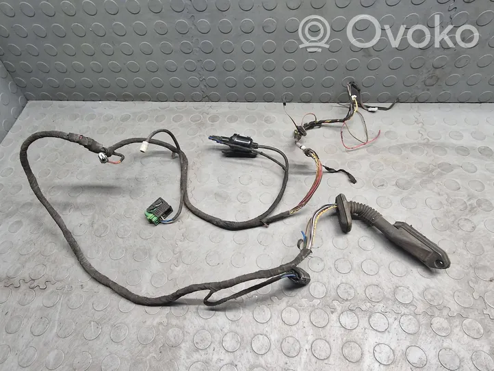 BMW 7 E38 Front door wiring loom 8382138