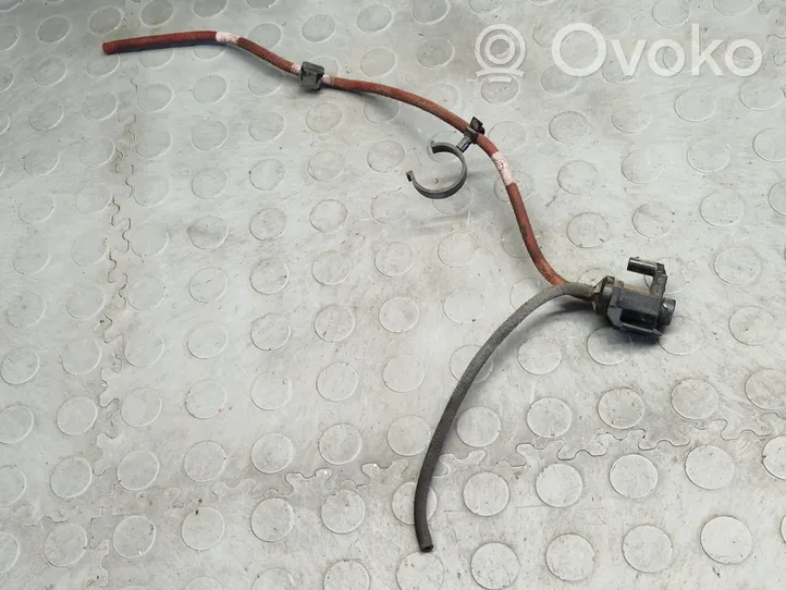 BMW 3 F30 F35 F31 Electrovanne Soupape de Sûreté / Dépression 8570591