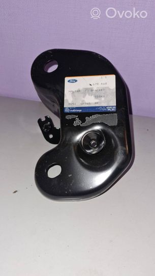 Ford Fiesta Traversa del paraurti posteriore 8V515K989AE